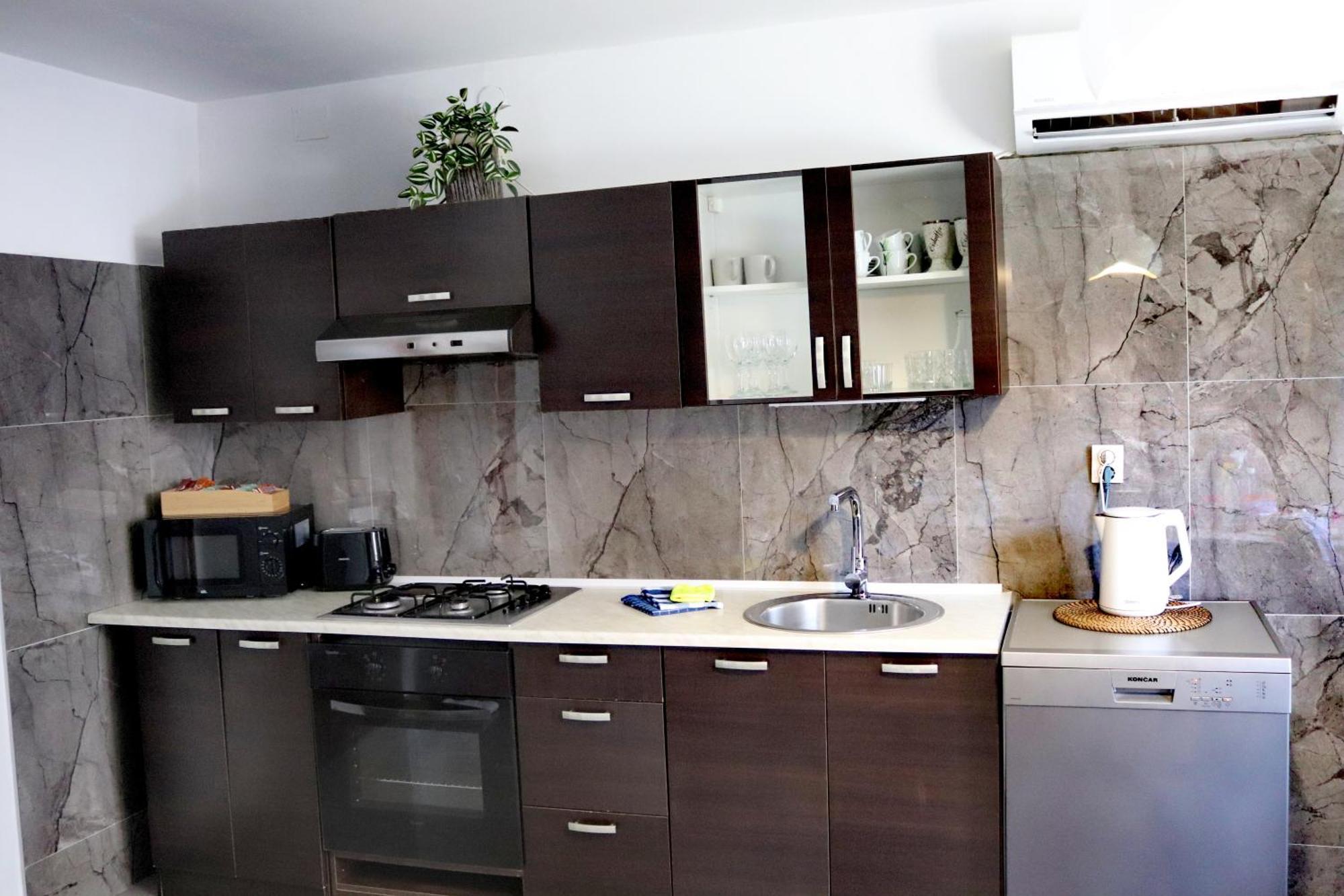 Studio Apartman Planb, Self Check In Осиек Экстерьер фото