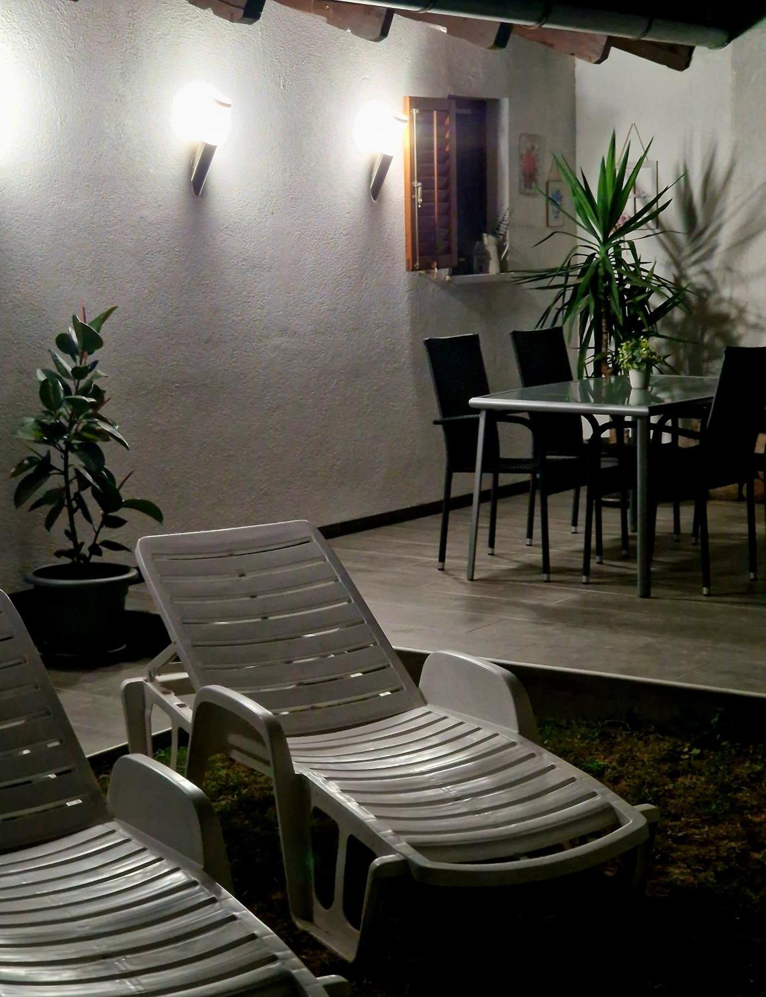 Studio Apartman Planb, Self Check In Осиек Экстерьер фото